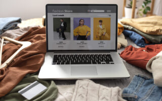 Le prêt-à-porter en ligne : la nouvelle façon de consommer la mode
